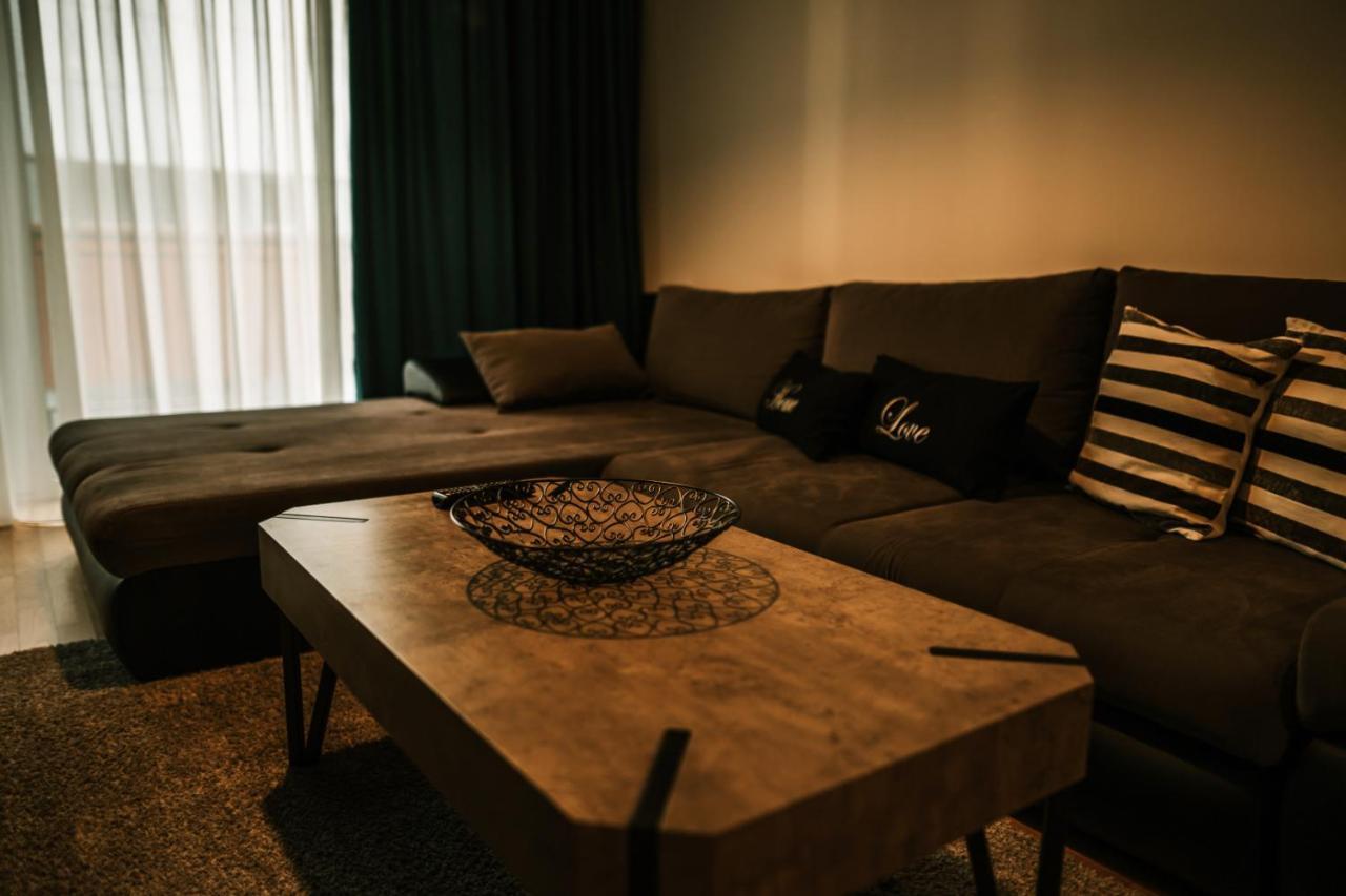 Downtown Premium Apartments Брашов Экстерьер фото