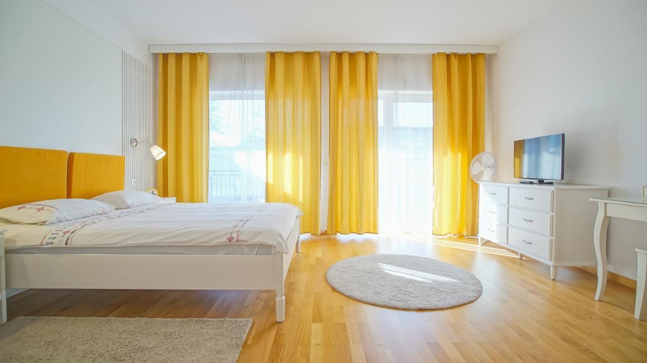 Downtown Premium Apartments Брашов Экстерьер фото