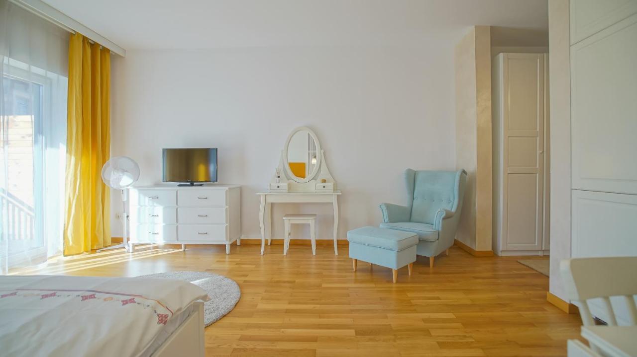 Downtown Premium Apartments Брашов Экстерьер фото