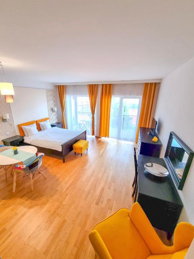 Downtown Premium Apartments Брашов Экстерьер фото