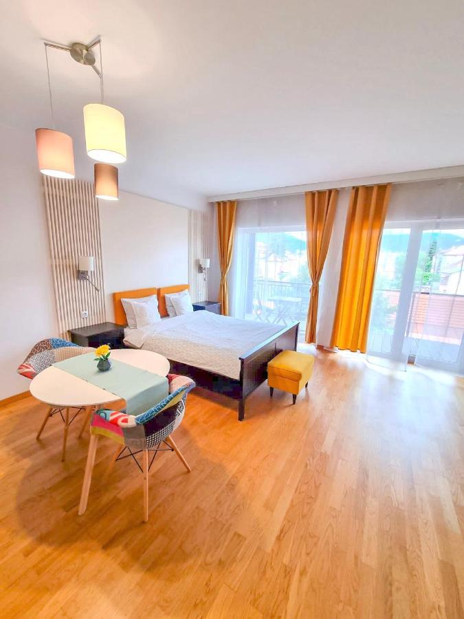 Downtown Premium Apartments Брашов Экстерьер фото